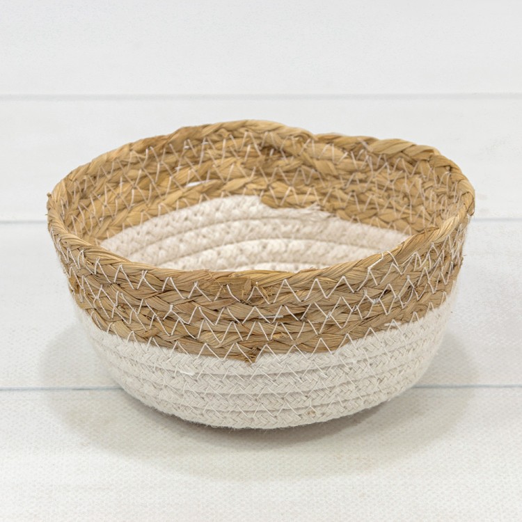 420167/78 Корзина плетёная Круглая 15*7 (±5%) из камыша и хлопка (78) Натуральный/Белый 1/120 420167/78 Корзина плетёная Круглая 15*7 (±5%) из камыша и хлопка (78) Натуральный/Белый 1/120