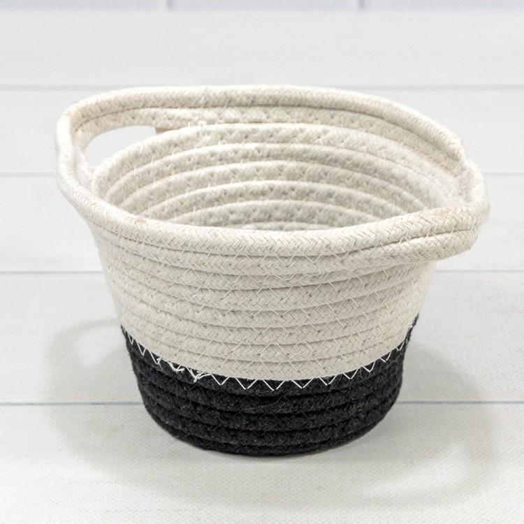 420171/73 Корзина плетёная Круглая 16*13 (±5%) из хлопка с ручками Белый/Чёрный 1/60 420171/73 Корзина плетёная Круглая 16*13 (±5%) из хлопка с ручками Белый/Чёрный 1/60