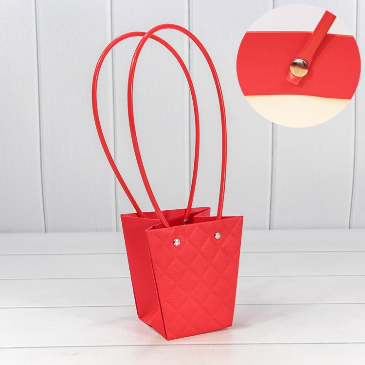 000174H/1 Пакет подарочный "Ваза для цветов" 12,5*12*8 "Ромбы" Красный 1/10 1/200 000174H/1 Пакет подарочный "Ваза для цветов" 12,5*12*8 "Ромбы" Красный 1/10 1/200