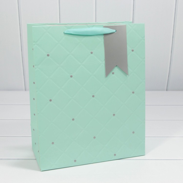 000152C Пакет подарочный "Эксклюзив" (микс) 26*32*13 230г 1/20 1/240